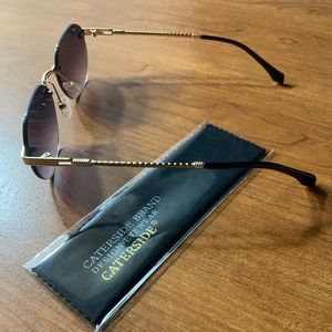 Unisex brand new sunglasses